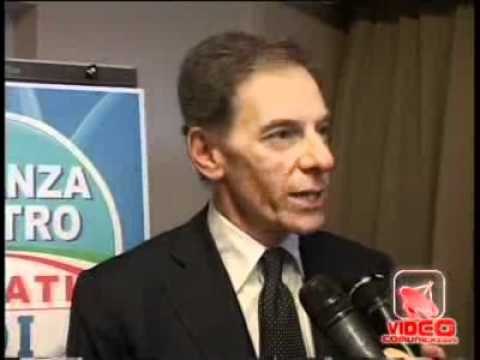 Napoli - Comunali, favorito De Magistris