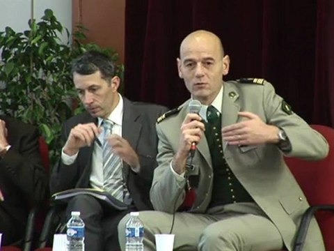 Colloque Robotisation du champ de Bataille : 20-QUESTIONS-REPONSES