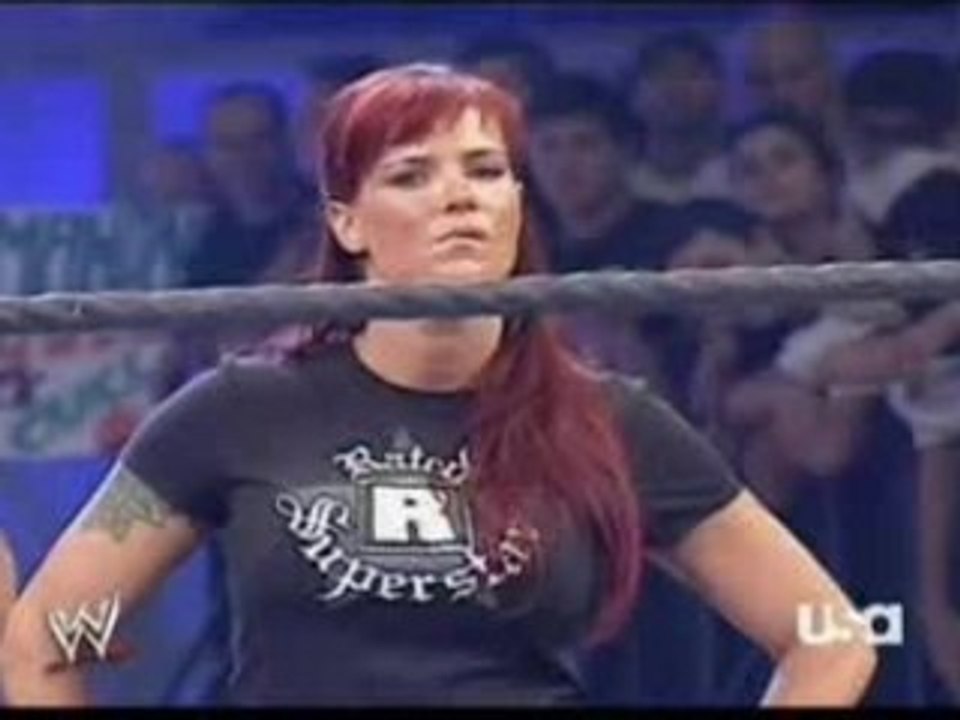 Lita vs Candice Michelle