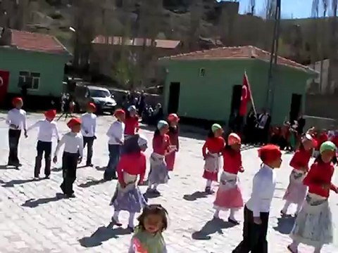 Niğde Merkez Narköy İ.Ö.O 3/A Sınıfı 23 Nisan 2012 Etkinlikleri A be Kaynana Oyunu