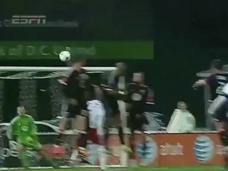 El gol más inútil de Thierry Henry