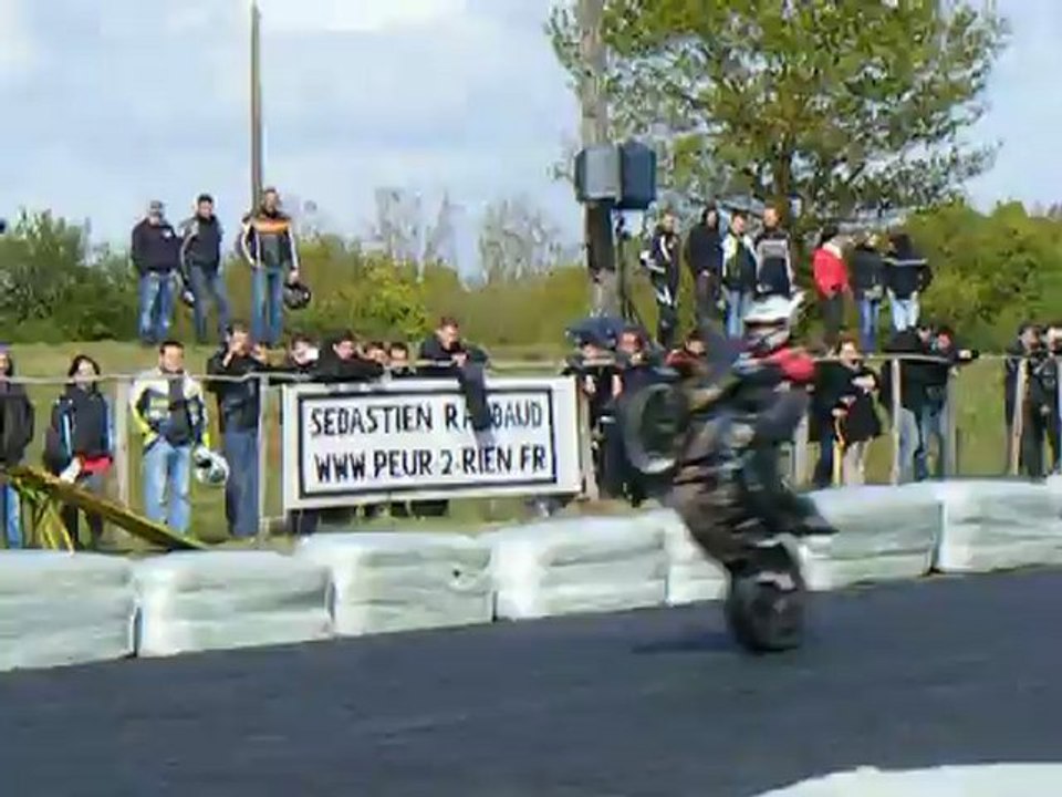 stunt moto bournezeau