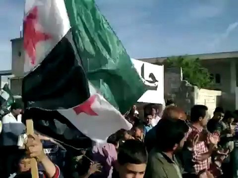 فري برس ادلب حاس مظاهرة مظاهرة لاحرار المدينة 24 4 2012 Idlib
