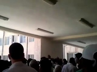 فري برس  دير الزور مظاهرة كلية الزراعة 23 4 2012  DeerALzoor