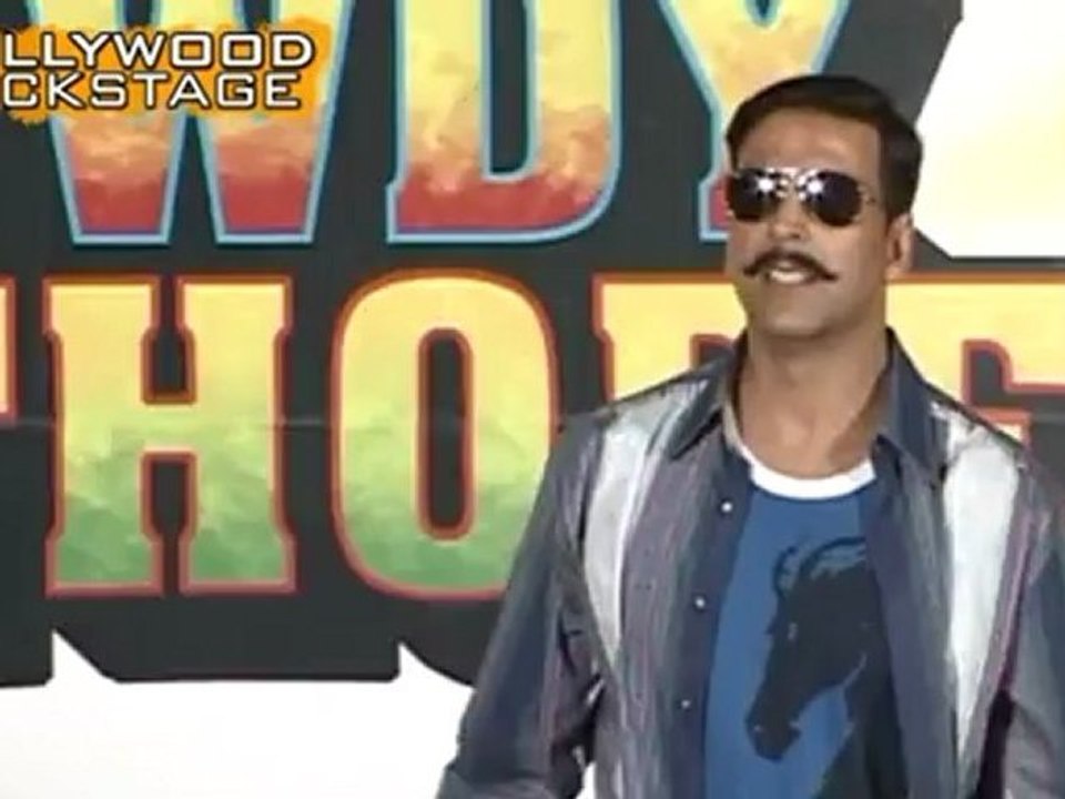 Kareena Kapoor's HOT item song in 'Rowdy Rathore'
