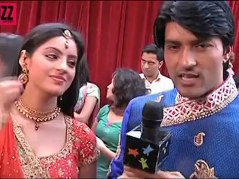 Sooraj ACCUSES Sandhya in front of everyone in Diya Aur Baati Hum 11th April 2012