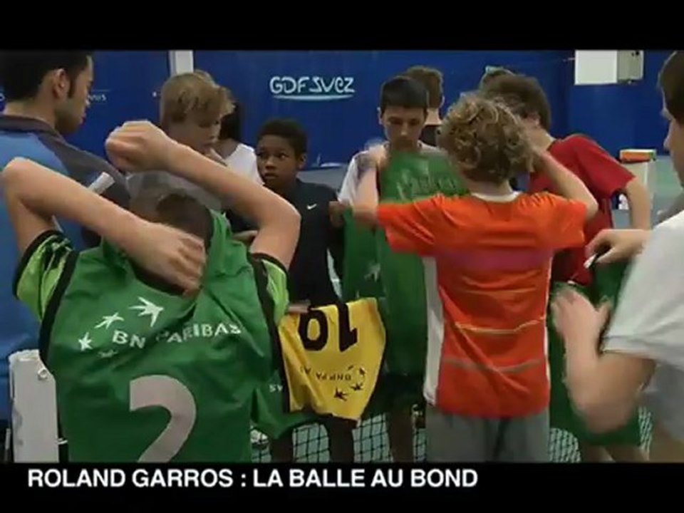 REGARD : La formation des ramasseurs de balles pour Roland-Garros