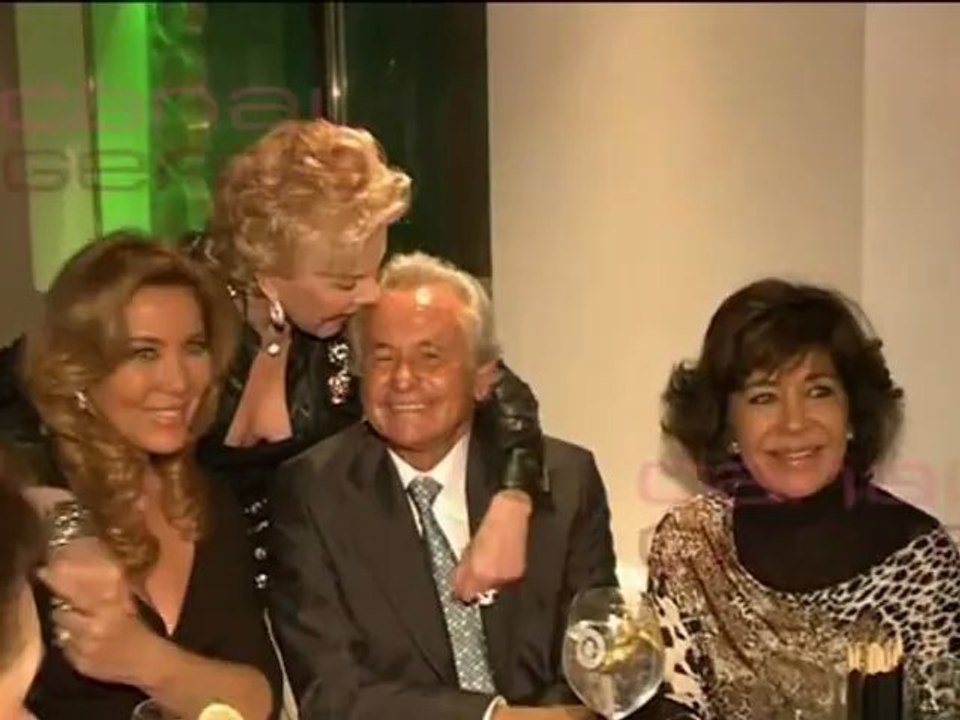 Norma Duval, de cena con amigos