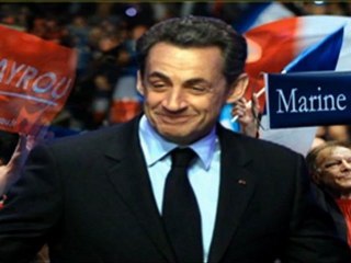 هولاند وساركوزي الى الدورة الثانية