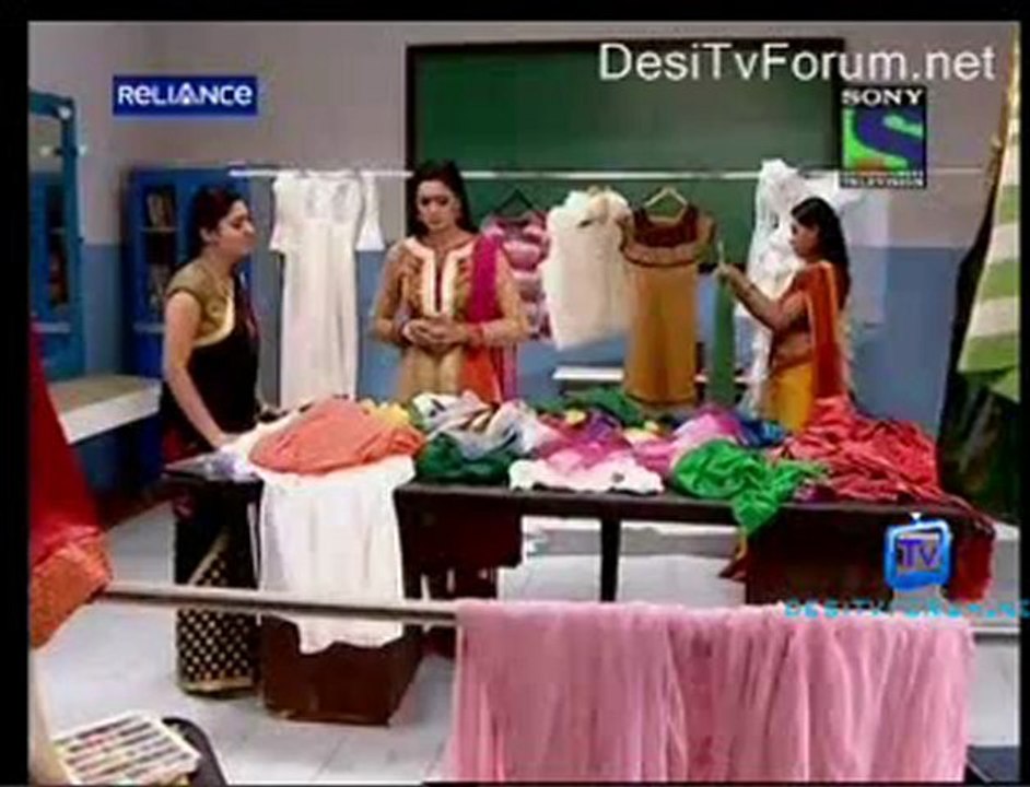 Parvarish Kuch Khatti Kuch Meethi - 24th April 2012 Video Pt4