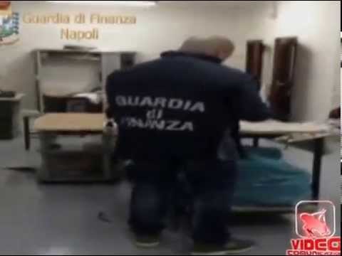 Napoli - False borse Louis Vuitton (13.04.12)