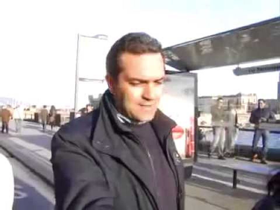 de Magistris - Idee e progetti camminando per il lungo mare liberato (16.04.12)