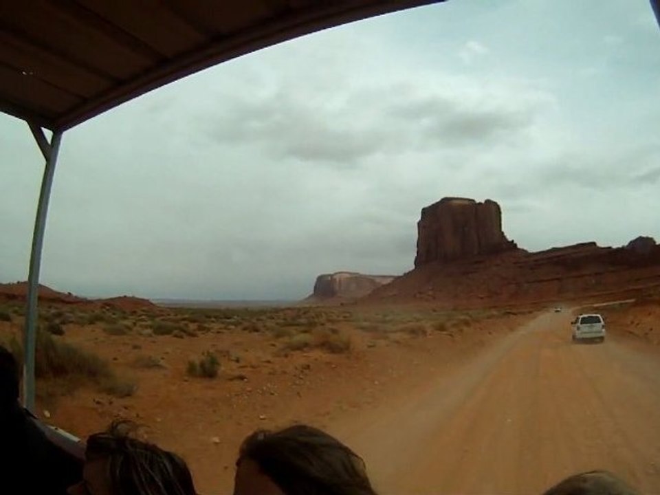 Monument Valley , Chant d'un indien navajo