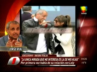 Tải video: Exitoina.com - Jorge Rial blanquea romance con Loly (2)