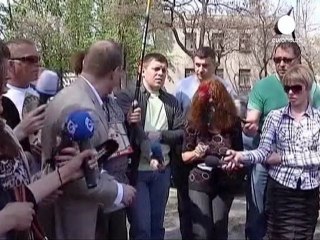 Prison guards beat me, says Ukraine's Tymoshenko