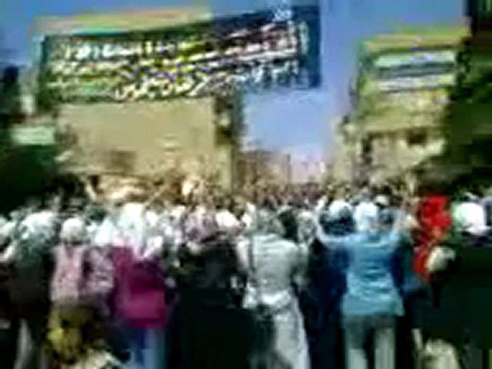 فري برس ديرالزور مظاهرة صباحية شارع حسن طه 24 4 2012 ج1 DeerALzoor