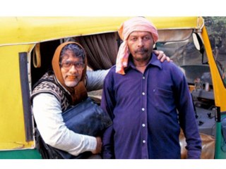 Aamir Khan Will Attend Rickshaw Driver's Son's Wedding - Bollywood News