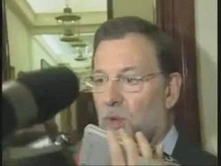 Rajoy dice que apoyará a San Gil tome la decisión que tome