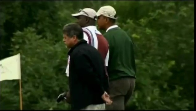 USA - Obama in vacanza gioca a golf in Massachussets