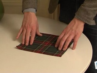 Beauté mode : Pliage d’une pochette à trois pointes