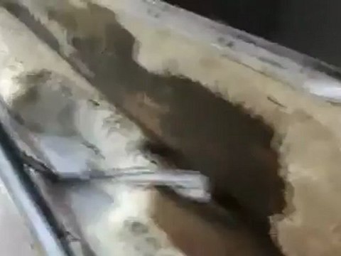 فري برس ريف حلب الاتارب حرق البيوت للمدنيين من قبل شبيحة وجيش الخائن بشار 1 5 2012 Aleppo