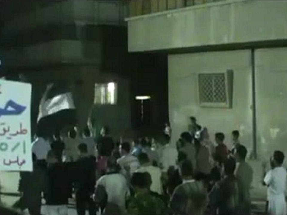 فري برس حماة  المحتلة طريق حلب الجديد   و هي نصيحة حموية  1 5 2012 ج2 Hama