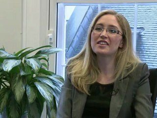 Britain sinks back into recession in first quarter