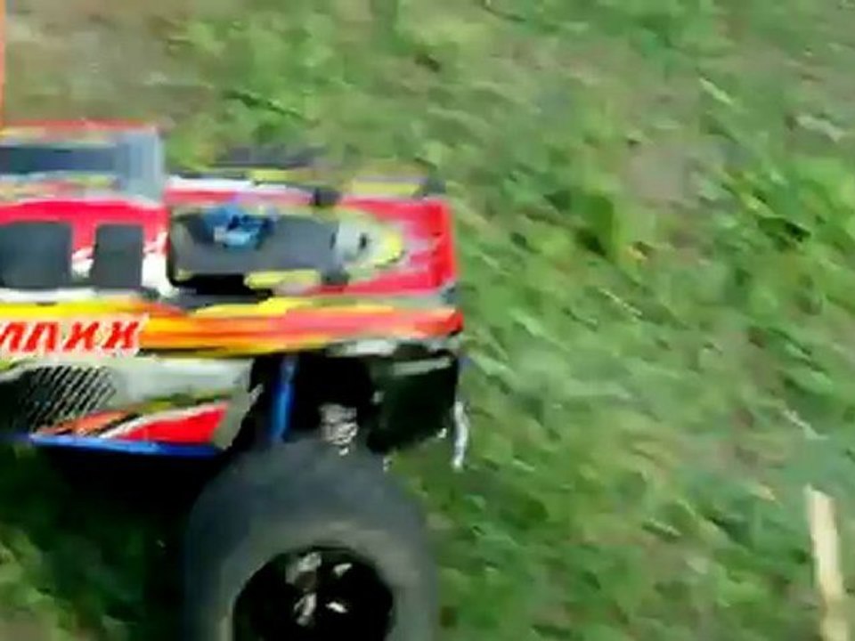 IMAG0011-T-maxx auf heisser Spur