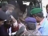 Eid worshippers killed in Pakistan mosque blast - 21 Dec 07