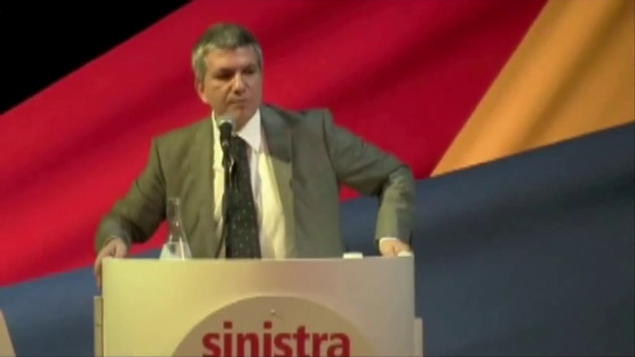 Vendola - Berlusconi ultima voce contro Gheddafi