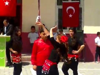 HAKVEYİS İLKÖĞRETİM OKULU 23 NİSAN 2012 ROMAN HAVASI