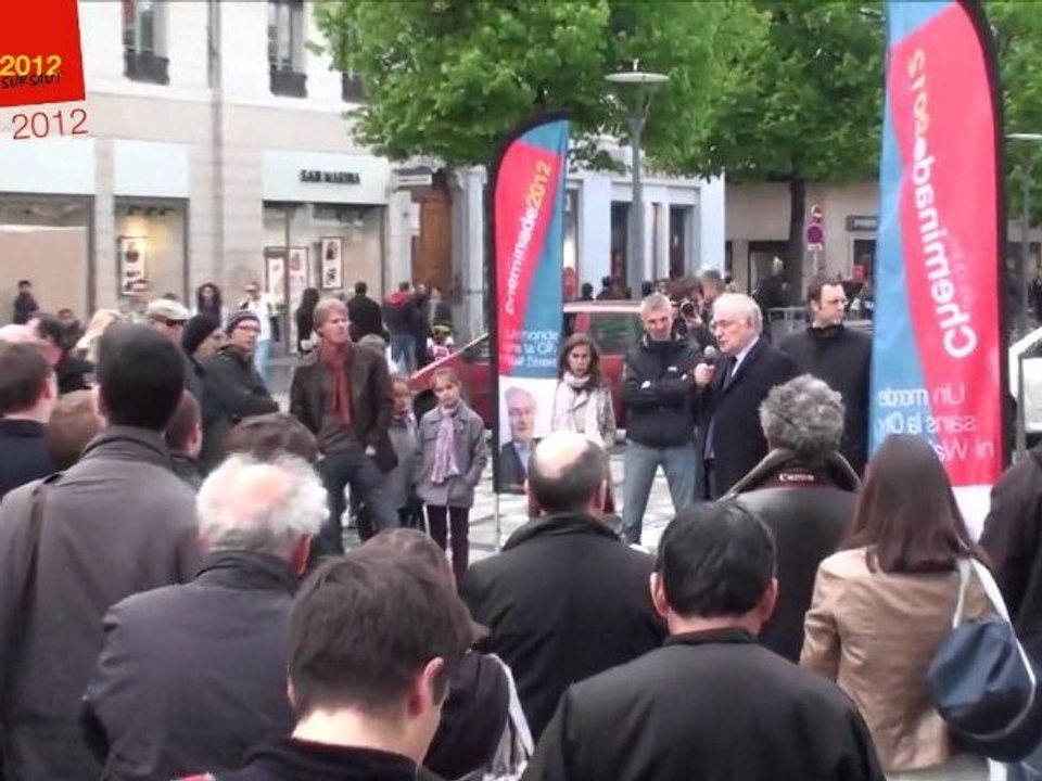 Jacques Cheminade à Lyon, place de la république