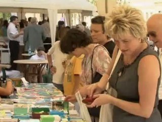 People & Power - Hunted by the Past - 26 Dec 07