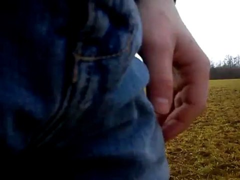 Epandage d'azote avec un Valtra N141 et un épandeur Amazone