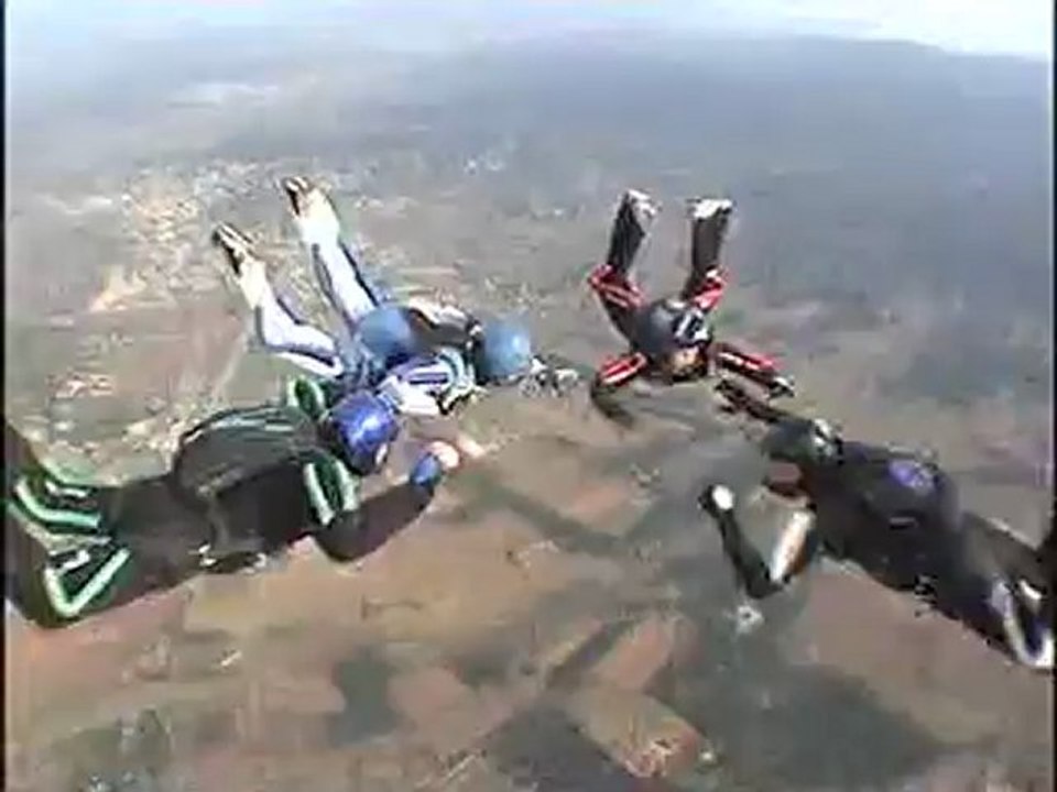 25-04-2012 00000 Saut au Cannet des Maures avec des copains