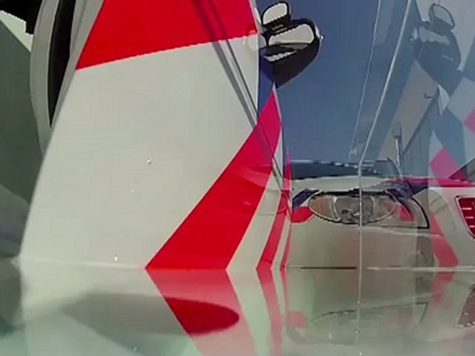 Sécurité Voiture : les vitres se cassent automatiquement dans l'eau