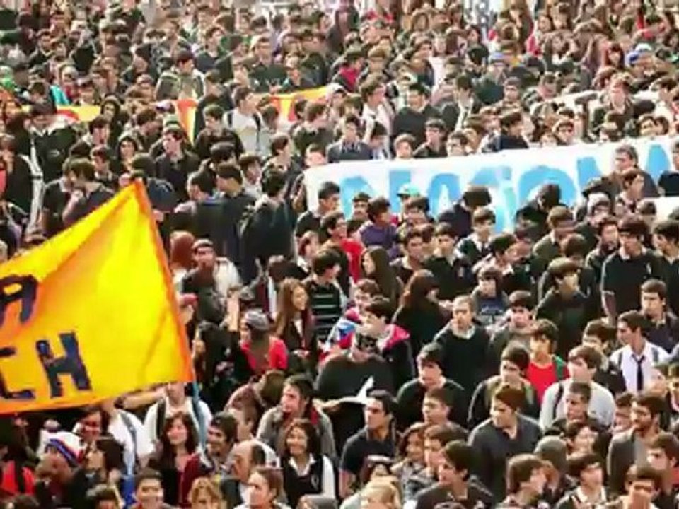Chilenos pedem educação gratuita e de qualidade