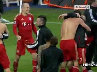 فرحة لاعبي البايرن بالصعود بعد المباراة