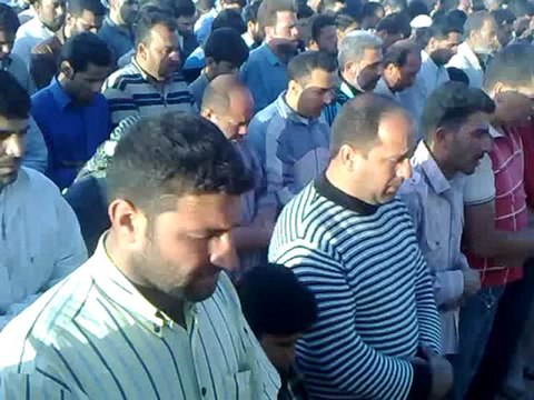 فري برس ريف حلب الأتارب الصلاة على الشهيد منير عبدالله عكوش الذي قضى على يد عصابات الأسد25 4 2012 Aleppo