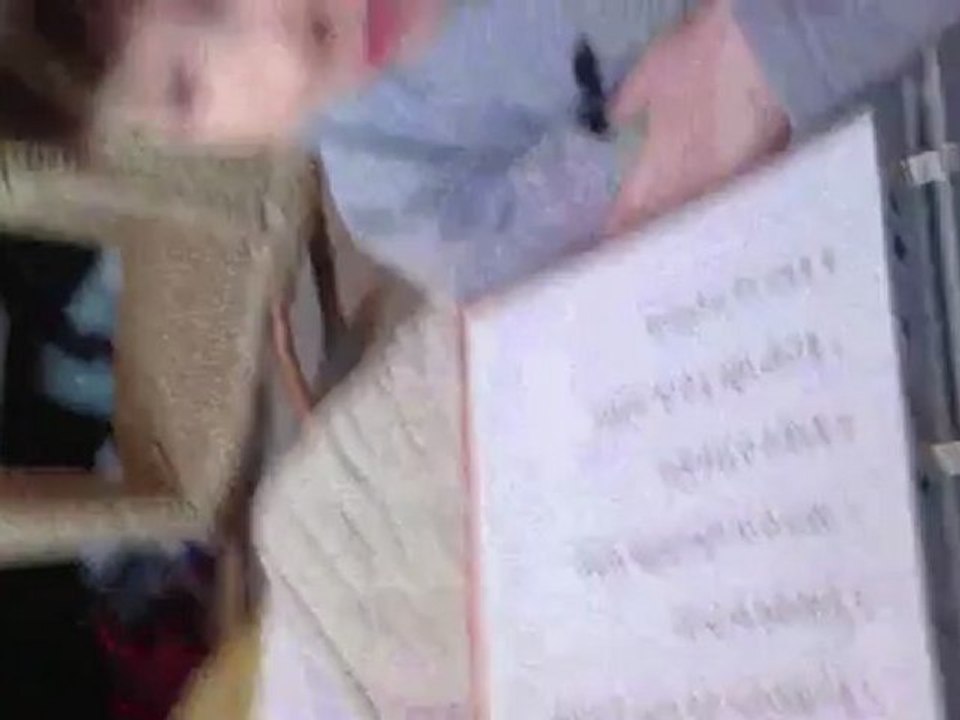 2012 04 25 Avril - Noah lit 3