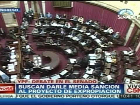 El Senado argentino aprueba la expropiación del 51% de YPF propiedad de Repsol