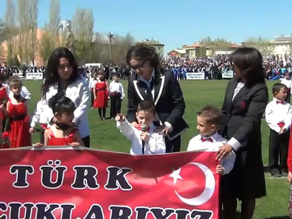 23 Nisan Gösteri Şiirimiz