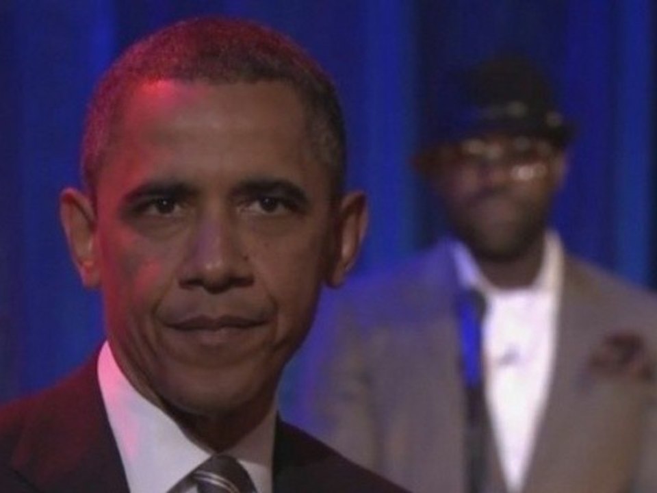 ZAPPING ACTU DU 26/04/2012 - Barack Obama fait du slam à la TV !