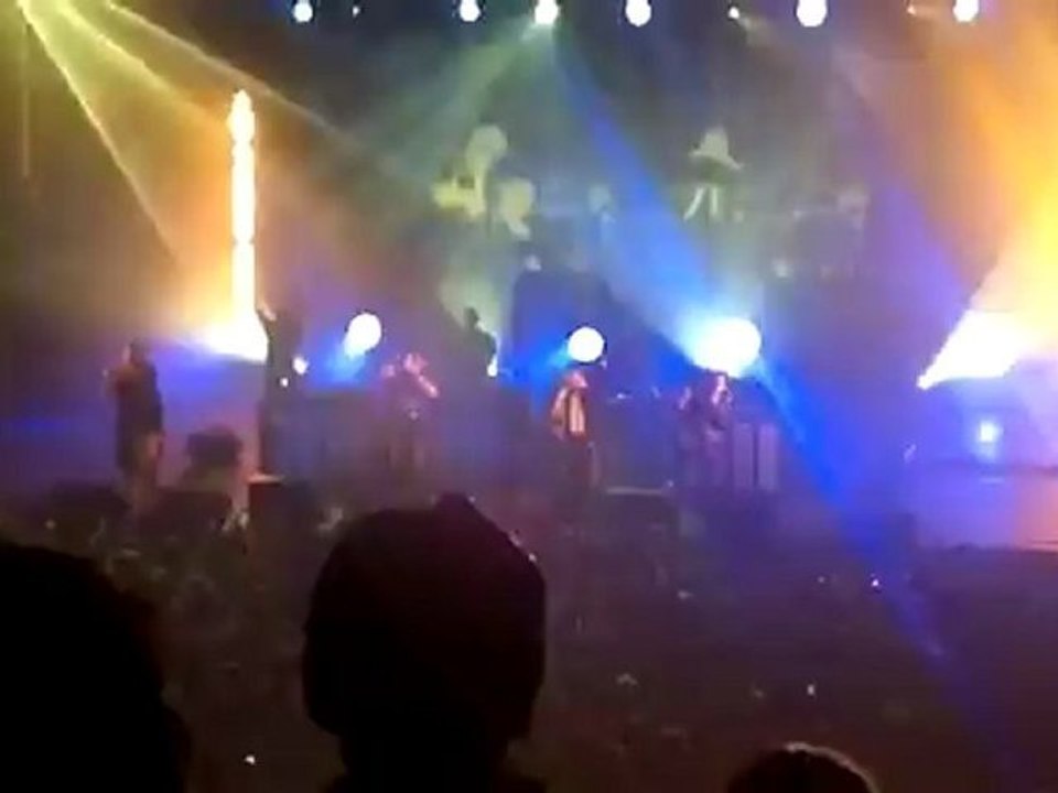 Chinese man - i' ve got tune (live au zenith de lille avril 2012)