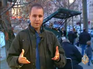 بائعو الكتب القديمة في باريس