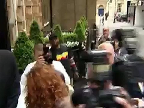 Murdoch concedes 'cover up' but rejects blame