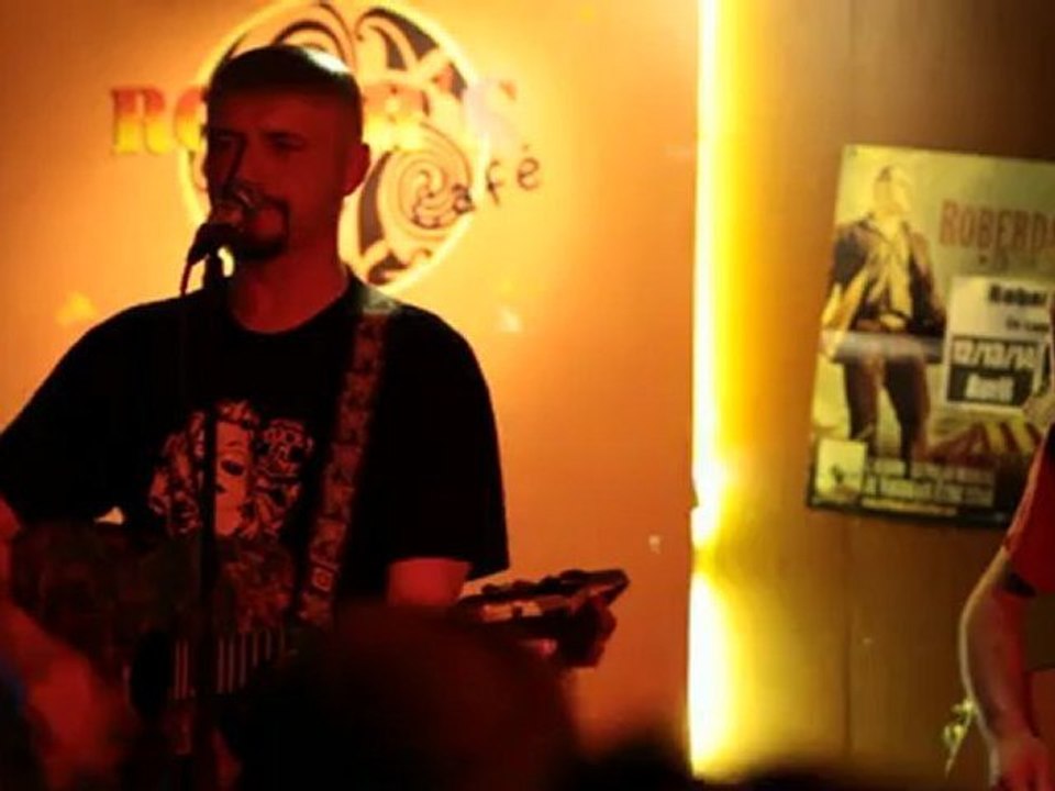 Extrait 1 "Karpatt" au Roger's Café le 12_04_2012