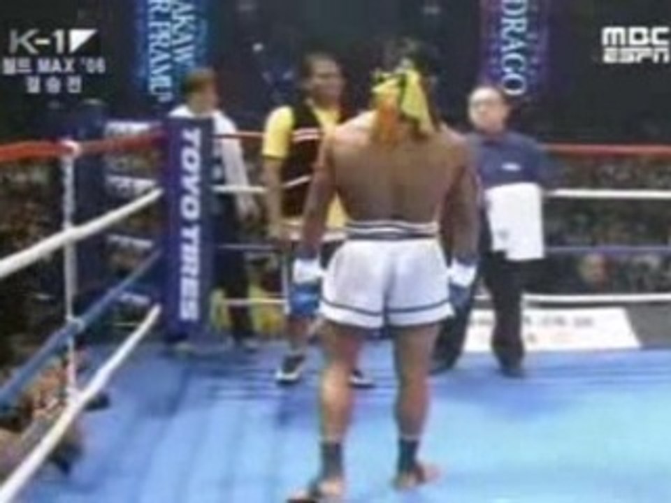 Buakaw vs Drago (full fight)