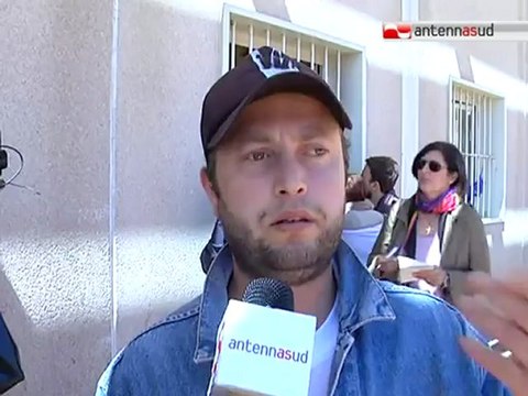 TG 26.04.12 LasciateCIEntrare : cronaca di una giornata nel CIE di Bari