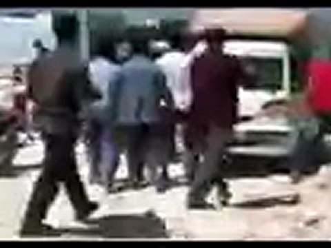 فري برس حماة المحتلة البحث عن ناجين من مجزرة مشاع الطيار 26 4 2012 Hama